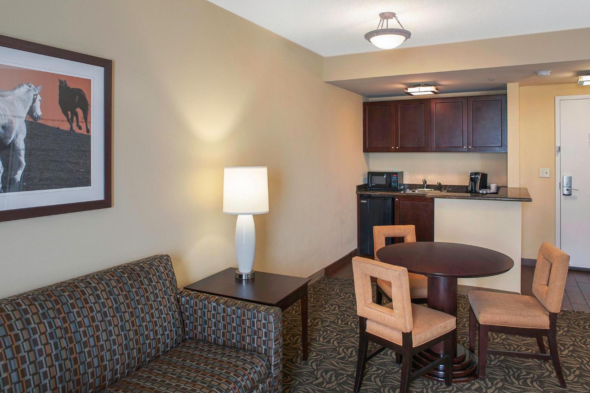 Holiday Inn Ardmore By Ihg Ngoại thất bức ảnh
